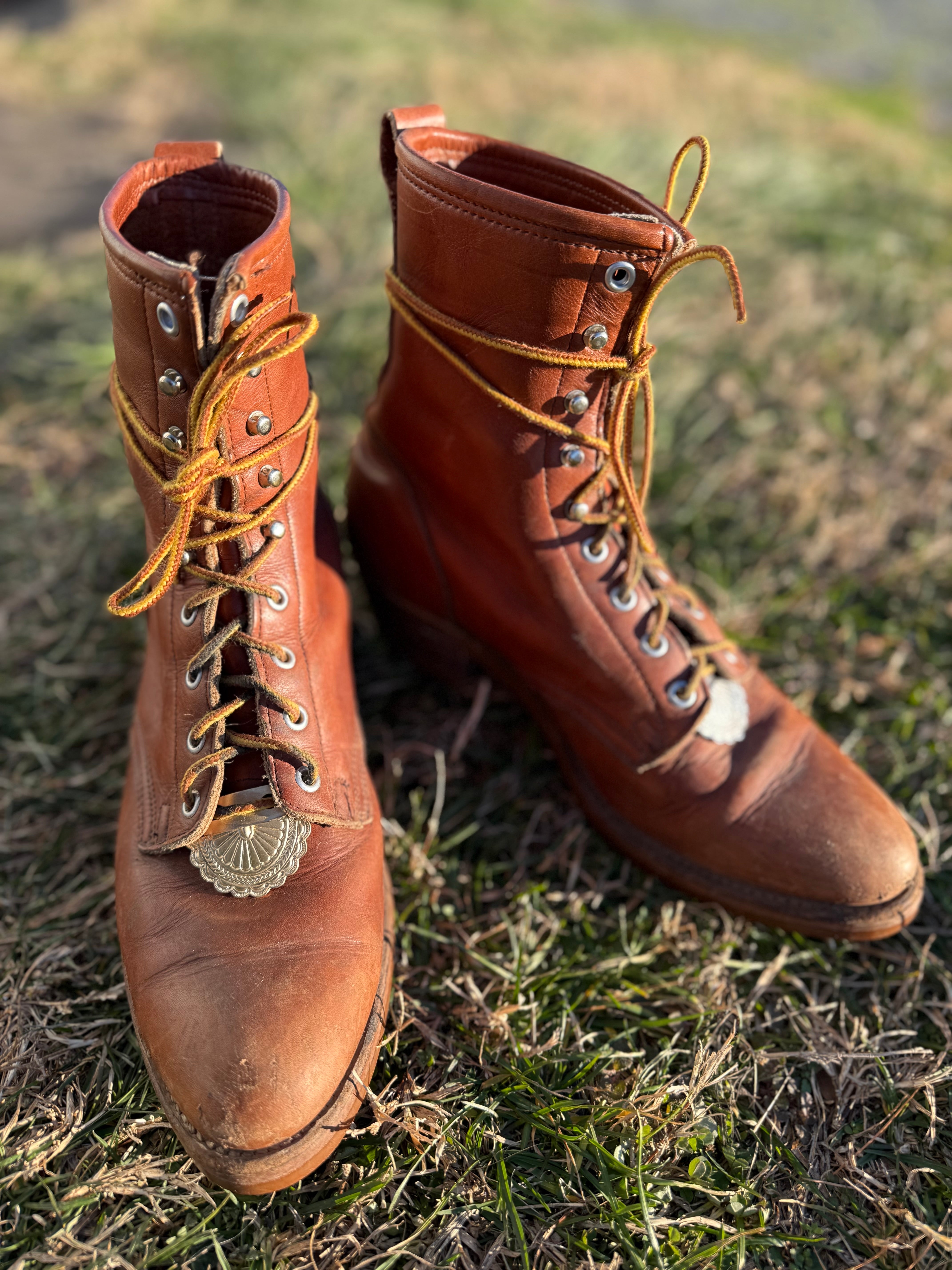 White or Yellow Brass Boot Conchas – Lace-In Western Accents